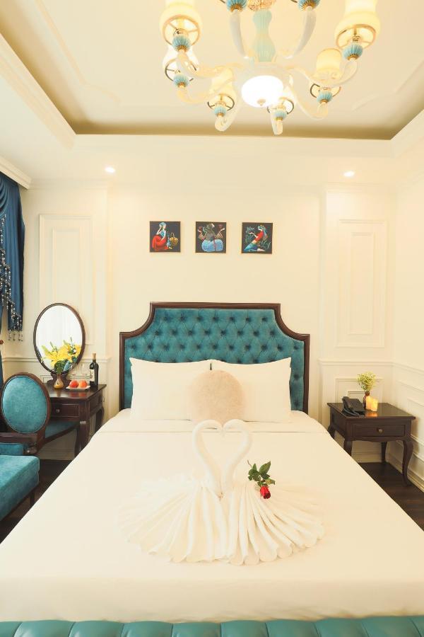 Khách sạn Hoang Gia Xa La Boutique 2*